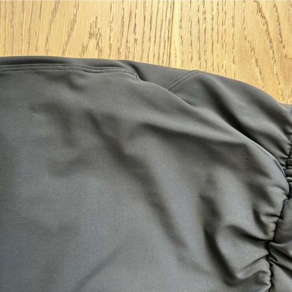 Lululemon Women’s Crop Pants - Picture 4 of 9